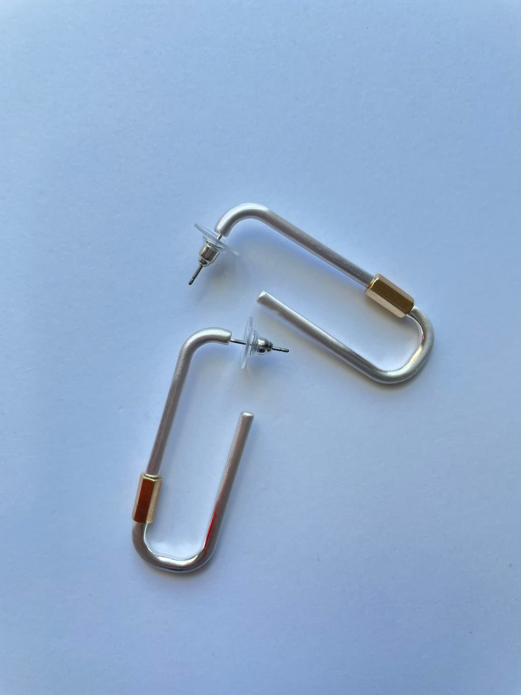 METAL TWO TONE RECTANGLE OPEN EARRING