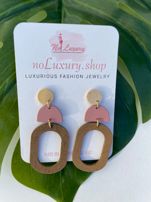 METAL WOOD MIX OVAL DANGLE EARRING