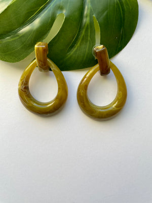 TEARDROP DANGLE EARRING