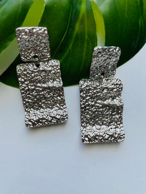 METAL DOUBLE GEOMETRIC SQUARE EARRING