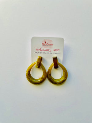 TEARDROP DANGLE EARRING